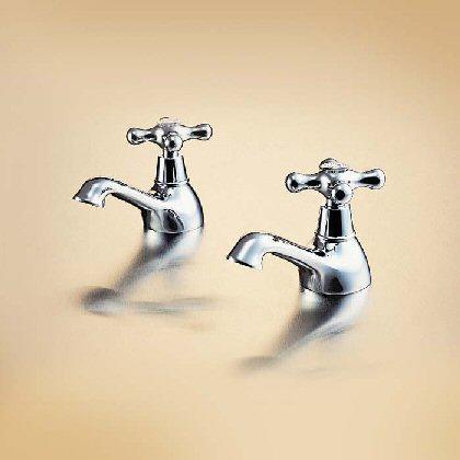 <font color=red>1 pair only </font>E6055  KINGSTON Bath taps  (pair). Crosshead handles. Chrome  .and spares