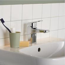 Ceraplan Single Lever Basin Mixer with Click Waste BD246(AA)